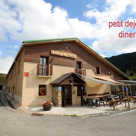 Auberge La Prairie Matemale Exterior photo