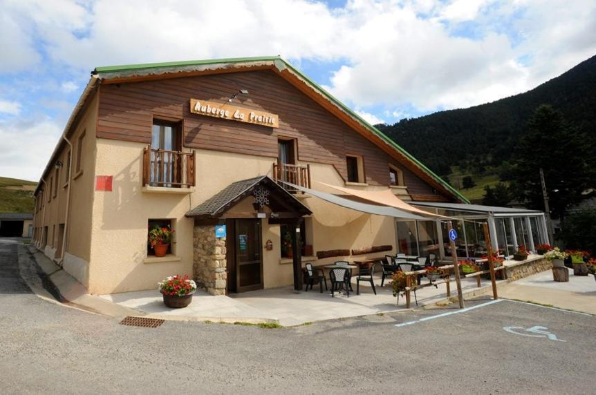 Auberge La Prairie Matemale Exterior photo